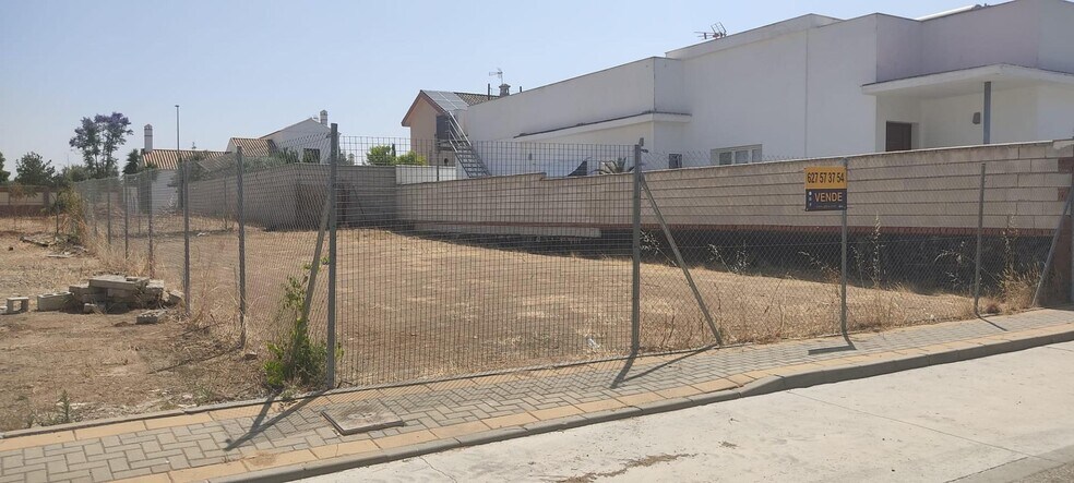 Terrain dans Marchena, Sevilla à vendre - Photo principale – Image 2 sur 5
