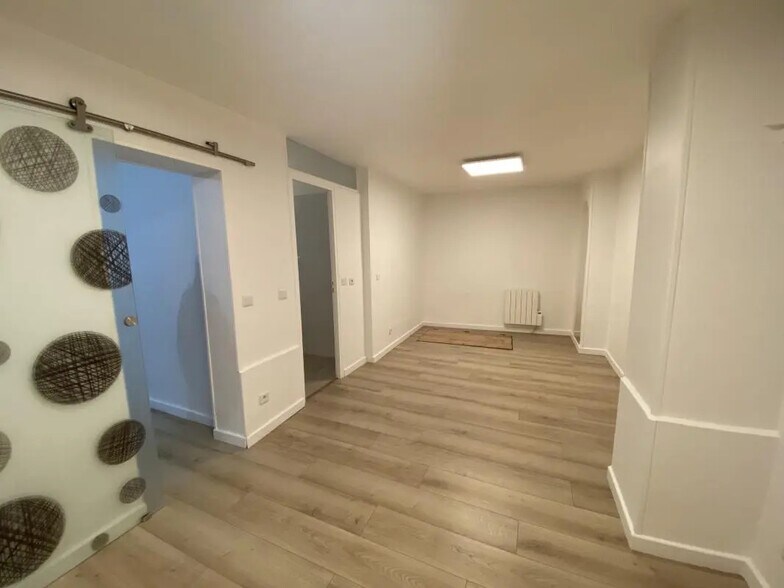 Bureau dans Paris à louer - Photo de l’immeuble – Image 2 sur 7
