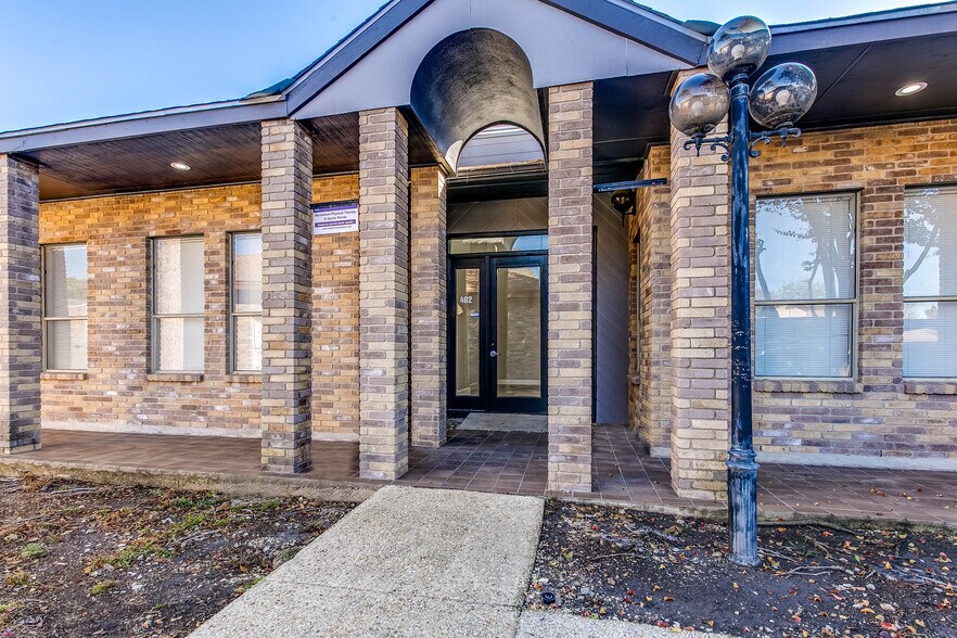 8627 Cinnamon Creek Dr, San Antonio, TX à vendre - Photo de l’immeuble – Image 1 sur 12