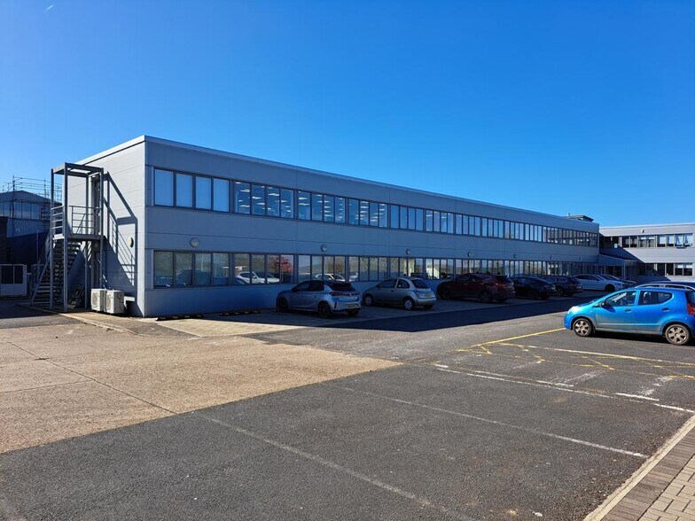 Thurleigh Rd, Thurleigh à louer - Photo de l’immeuble – Image 1 sur 1