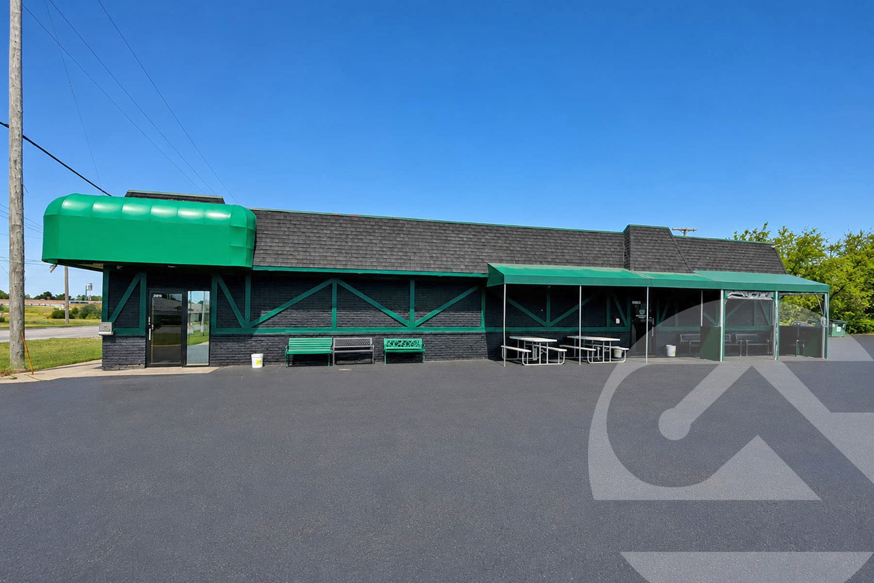 34540 Harper Ave, Clinton Township, MI à vendre Photo principale– Image 1 sur 2