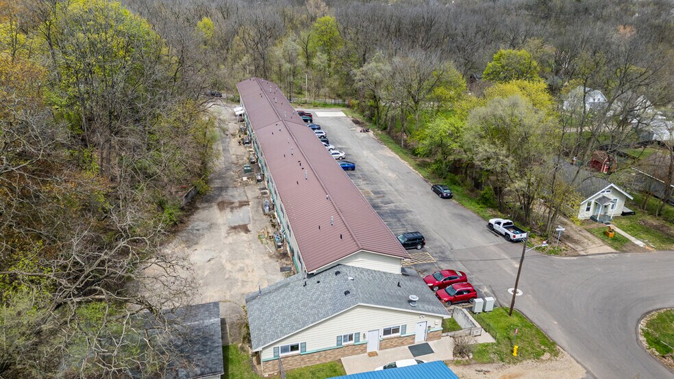 525 N Arlington St, Kalamazoo, MI à vendre - Photo de l’immeuble – Image 2 sur 37