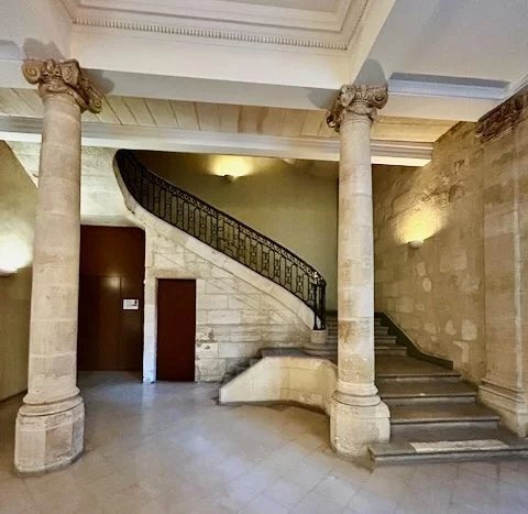 Bureau dans Bordeaux à louer - Hall d’entrée – Image 2 sur 6