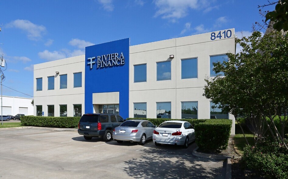 8410 N Sam Houston Pky W, Houston, TX à louer - Photo de l’immeuble – Image 2 sur 6