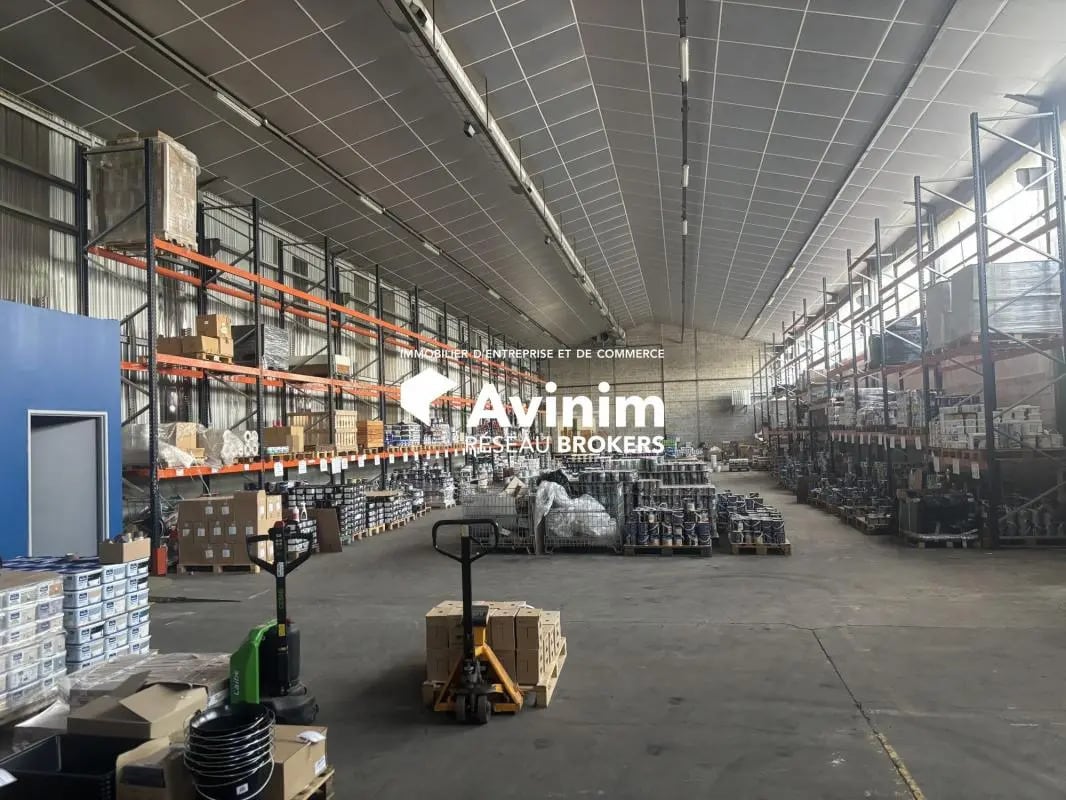 Industriel/Logistique dans Montbéliard à vendre Photo intérieure– Image 1 sur 11