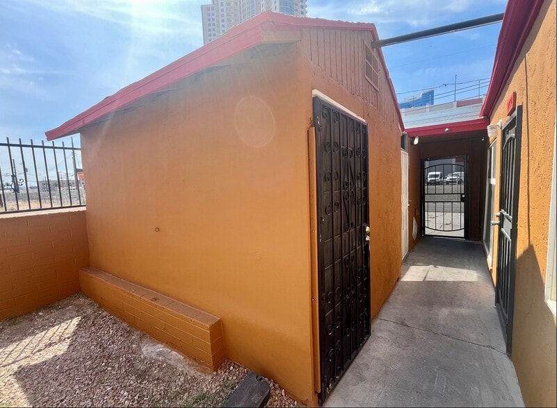 239 W Cleveland Ave, Las Vegas, NV à vendre - Photo de l’immeuble – Image 3 sur 74