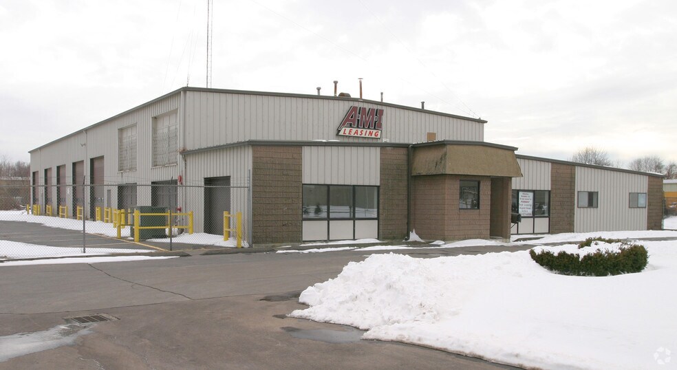 283 Burnham St, East Hartford, CT à vendre - Photo de l’immeuble – Image 3 sur 4