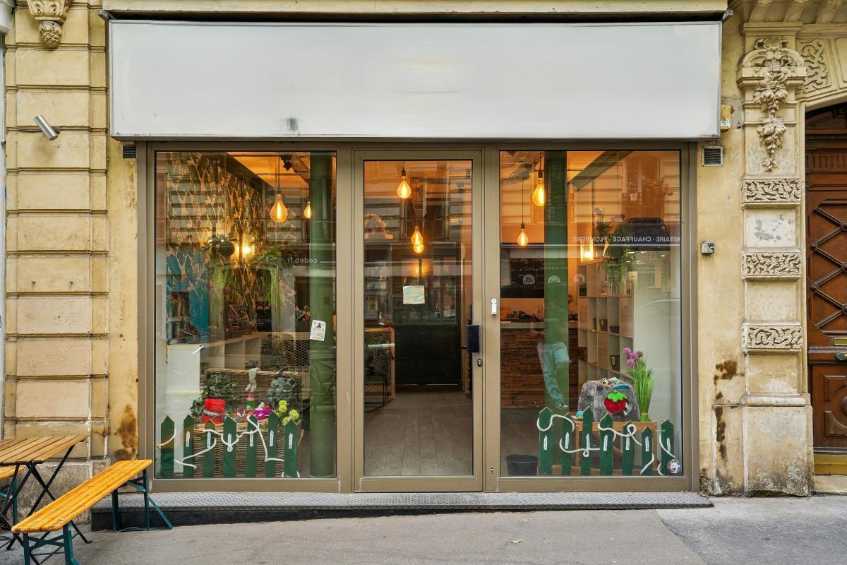 Local commercial dans Paris à louer Photo de l’immeuble– Image 1 sur 15
