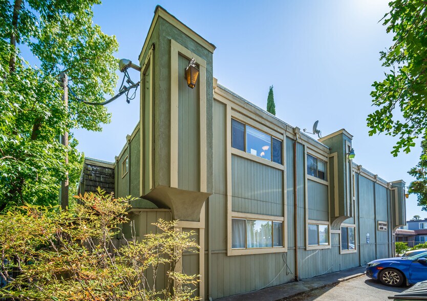 2520 Northrop Ave, Sacramento, CA à vendre - Photo de l’immeuble – Image 2 sur 13