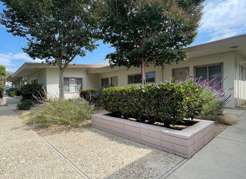 2941-2969 Loma Vista Rd, Ventura, CA à louer - Photo de l’immeuble – Image 3 sur 7