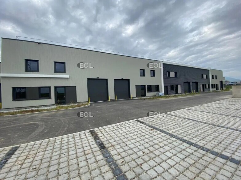 10 Rue Des Artisans, Bergheim à louer - Photo de l’immeuble – Image 2 sur 4