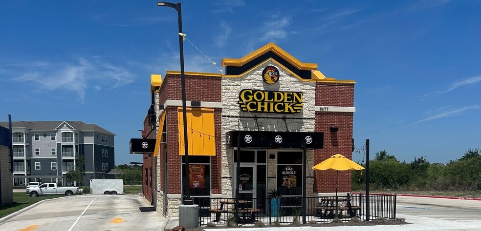 8677 N Beach St, Fort Worth, TX à vendre - Photo principale – Image 1 sur 9