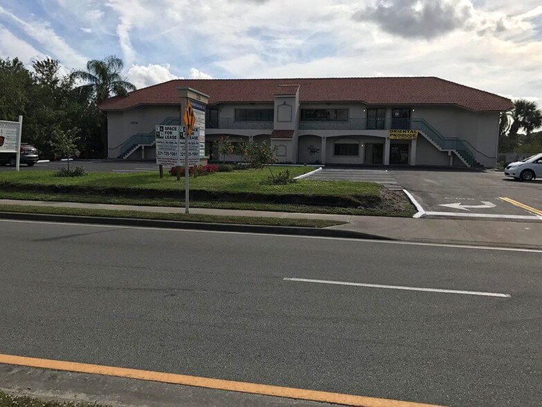 1326 SE Malabar Rd, Palm Bay, FL à louer - Photo de l’immeuble – Image 2 sur 4