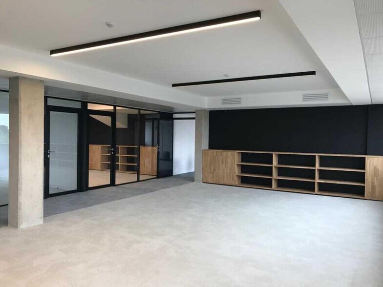 22 Quai Gallieni, Suresnes à louer - Photo de l’immeuble – Image 3 sur 19