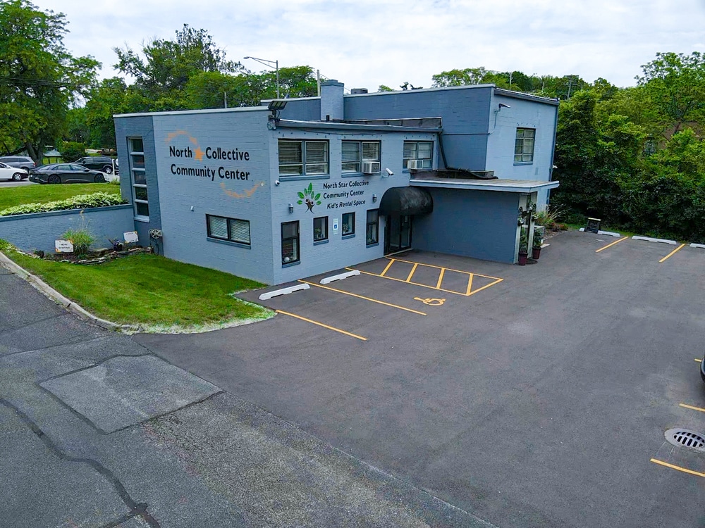 14 E State St, North Aurora, IL à louer Photo intérieure– Image 1 sur 8