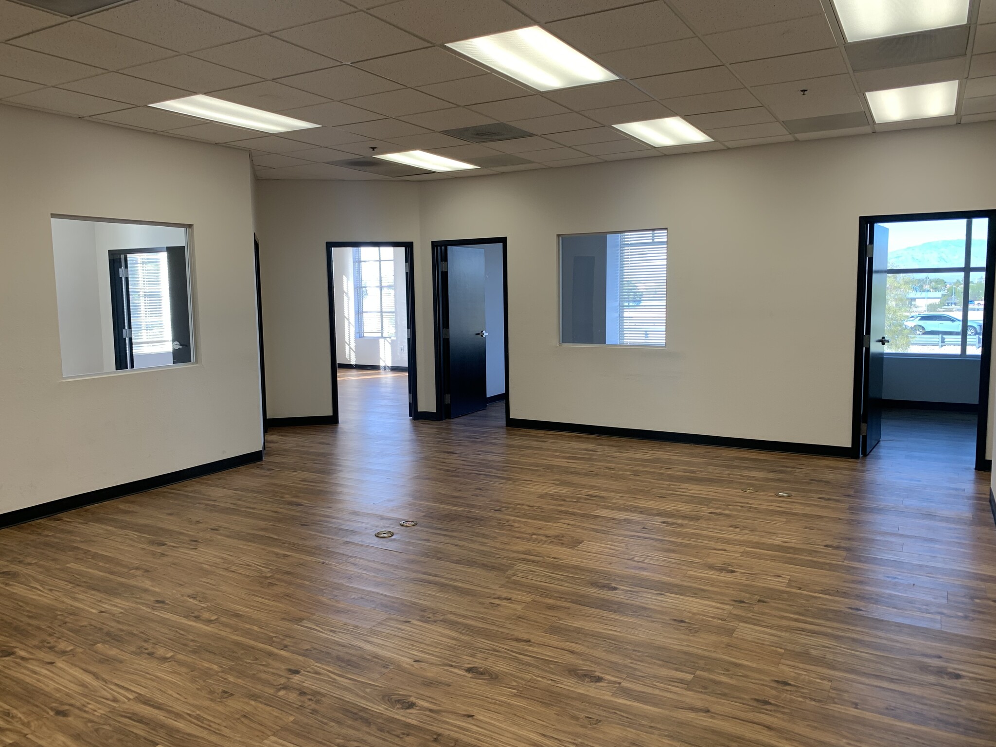 401 N Buffalo Dr, Las Vegas, NV à louer Photo intérieure– Image 1 sur 4