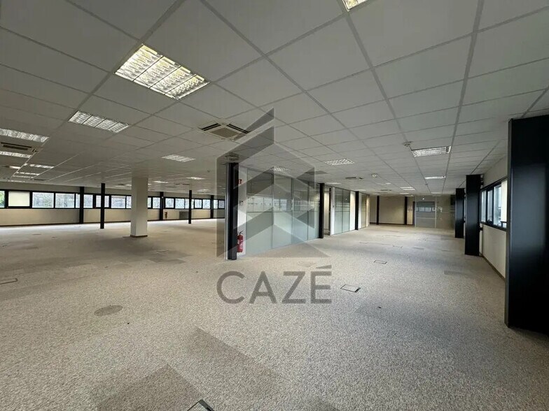 Bureau dans Mérignac à louer - Photo de l’immeuble – Image 3 sur 4