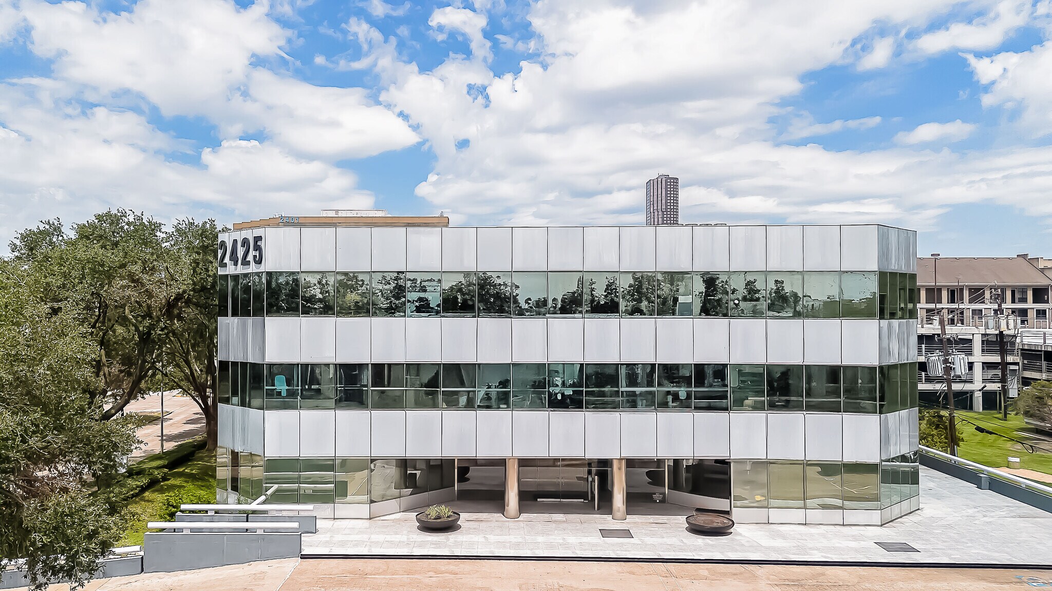 2425 Fountain View Dr, Houston, TX à louer Photo principale– Image 1 sur 6
