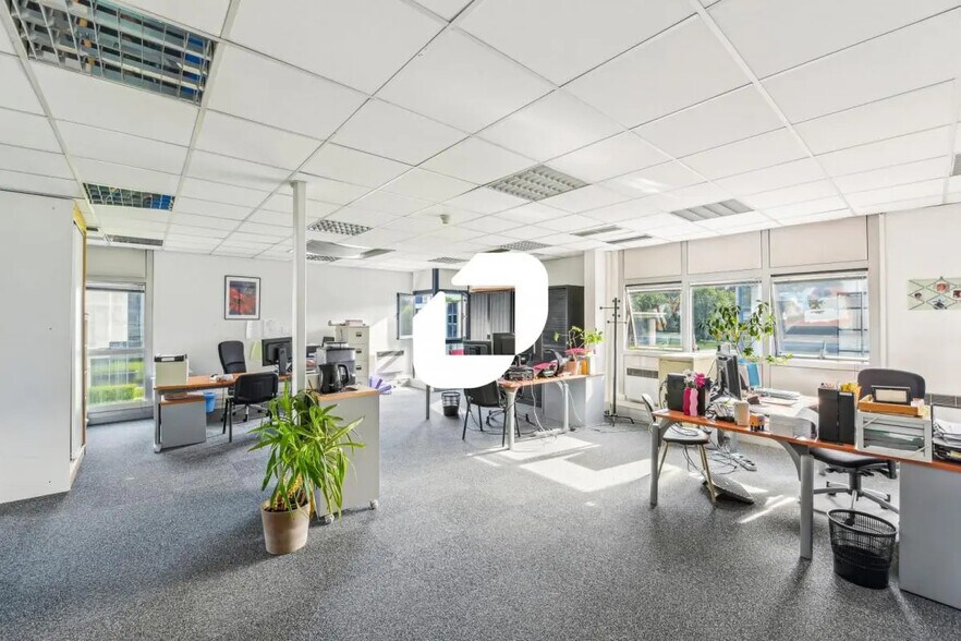 Bureau dans Meylan à vendre - Photo de l’immeuble – Image 3 sur 12