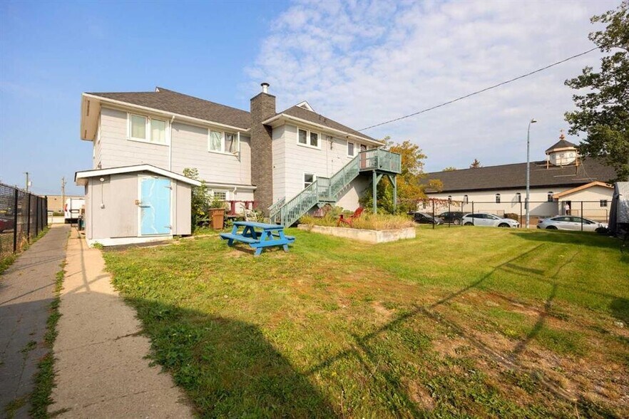 10015 Main St, Fort McMurray, AB à vendre - Photo de l’immeuble – Image 3 sur 35