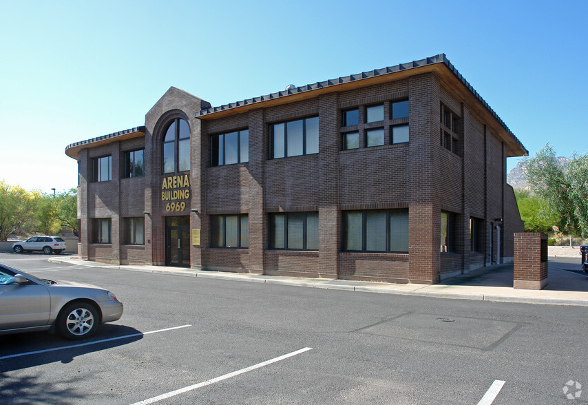6969 E Sunrise Dr, Tucson, AZ à louer - Photo de l’immeuble – Image 3 sur 7