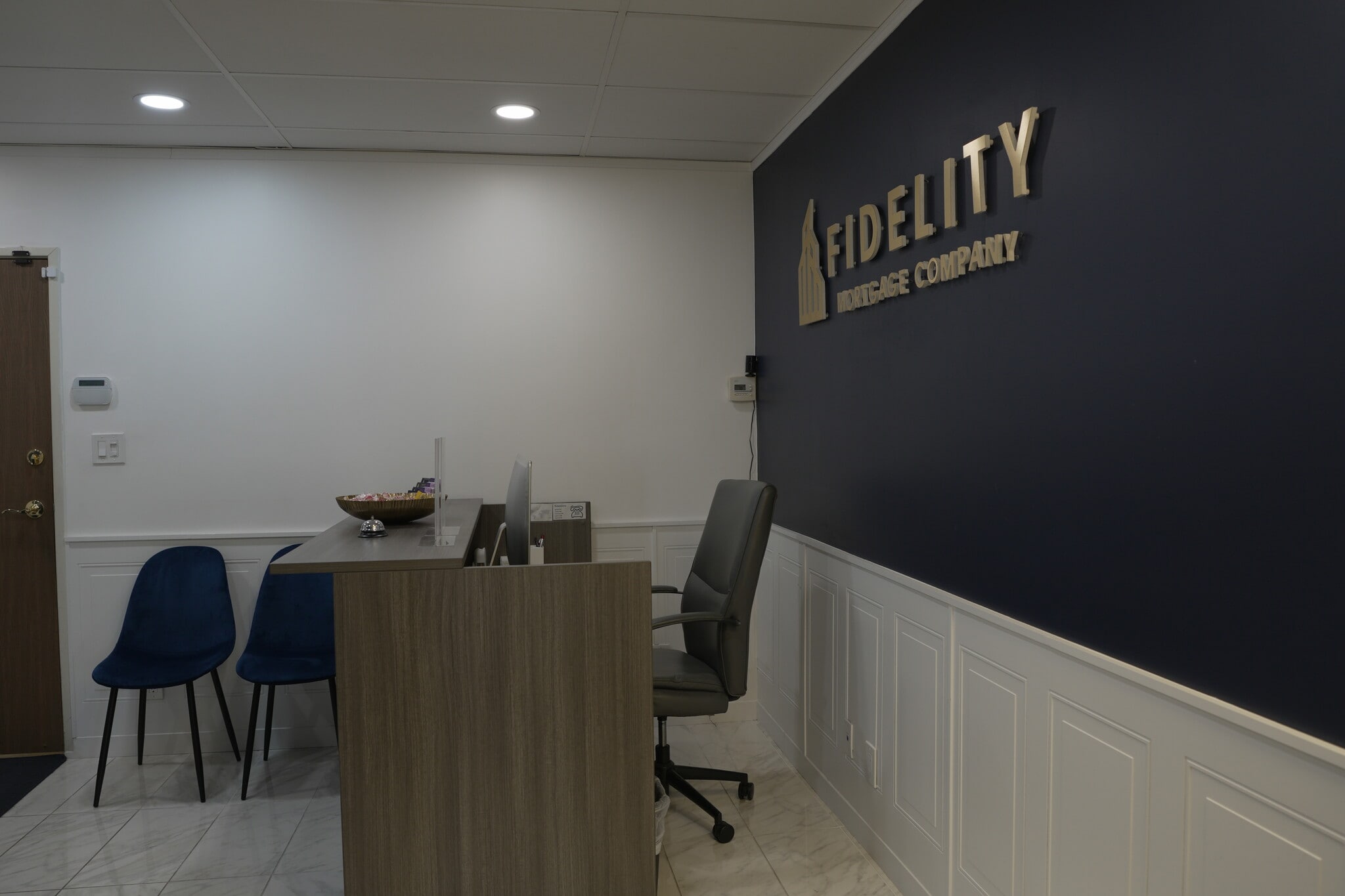 8301 Florence Ave, Downey, CA à louer Photo intérieure– Image 1 sur 7