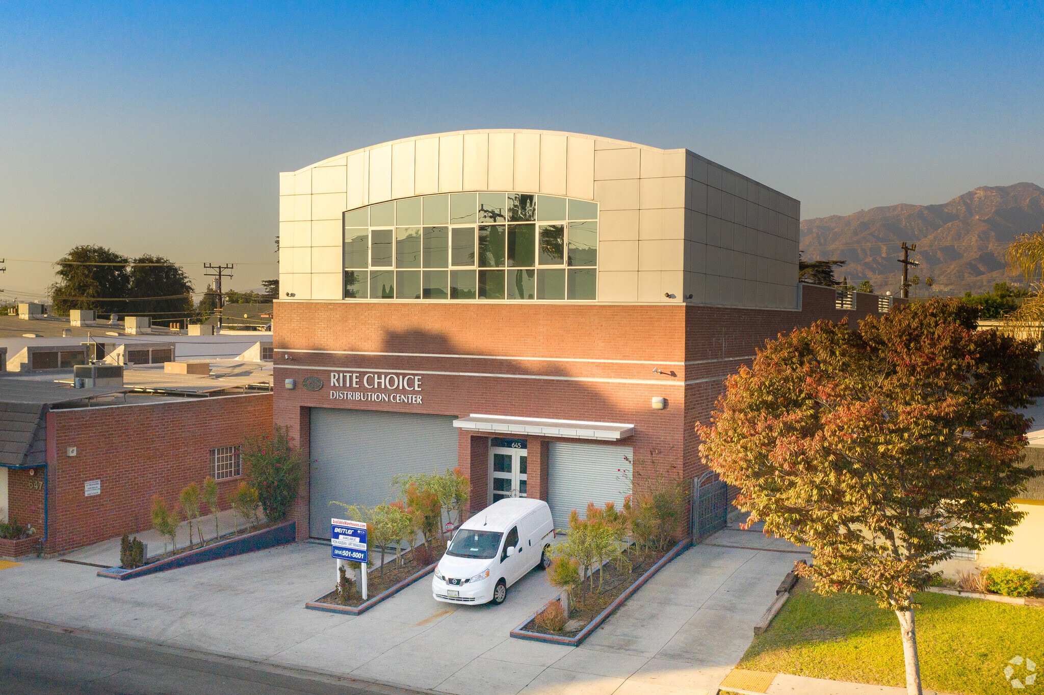 645 W Broadway, Glendale, CA à louer Photo principale– Image 1 sur 18