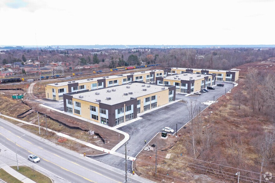 1156 King Rd, Burlington, ON à vendre - Photo de l’immeuble – Image 3 sur 4