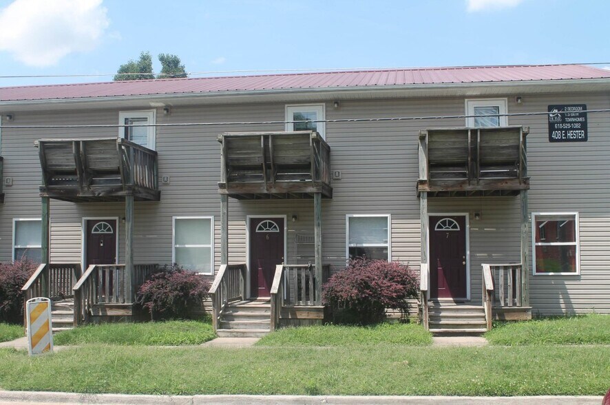 402-408 E Hester St, Carbondale, IL à vendre - Photo principale – Image 1 sur 1