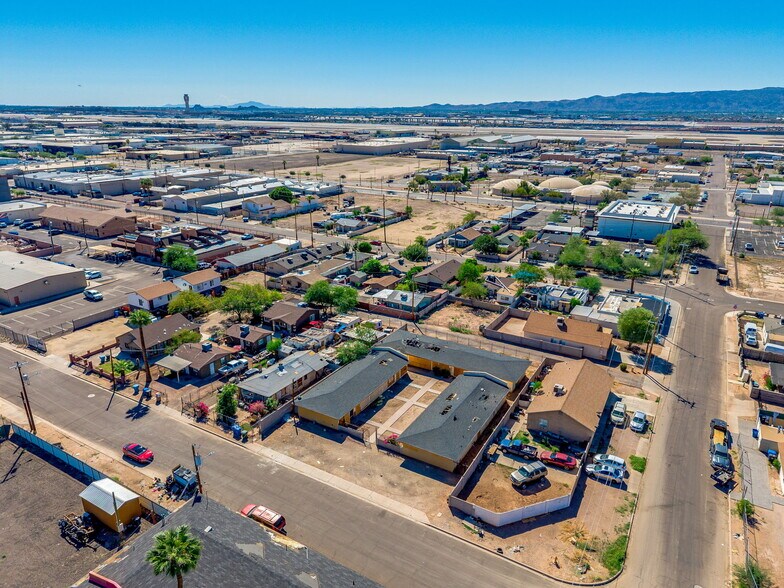 2505-2509 E Monroe St, Phoenix, AZ à vendre - Photo de l’immeuble – Image 2 sur 11