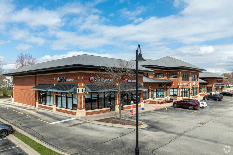4003 Plainfield-Naperville Rd, Naperville, IL à louer - Photo principale – Image 1 sur 5