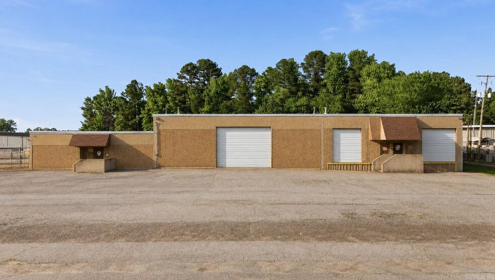 197 S Redmond Rd, Jacksonville, AR à vendre - Photo de l’immeuble – Image 1 sur 22