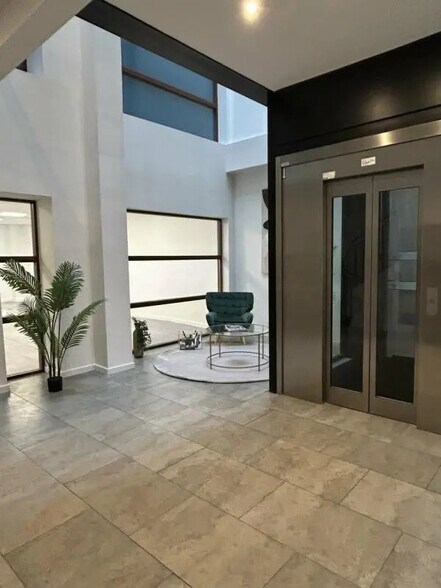 11 Rue Du Fossé Des Treize, Strasbourg à louer - Hall d’entrée – Image 2 sur 12