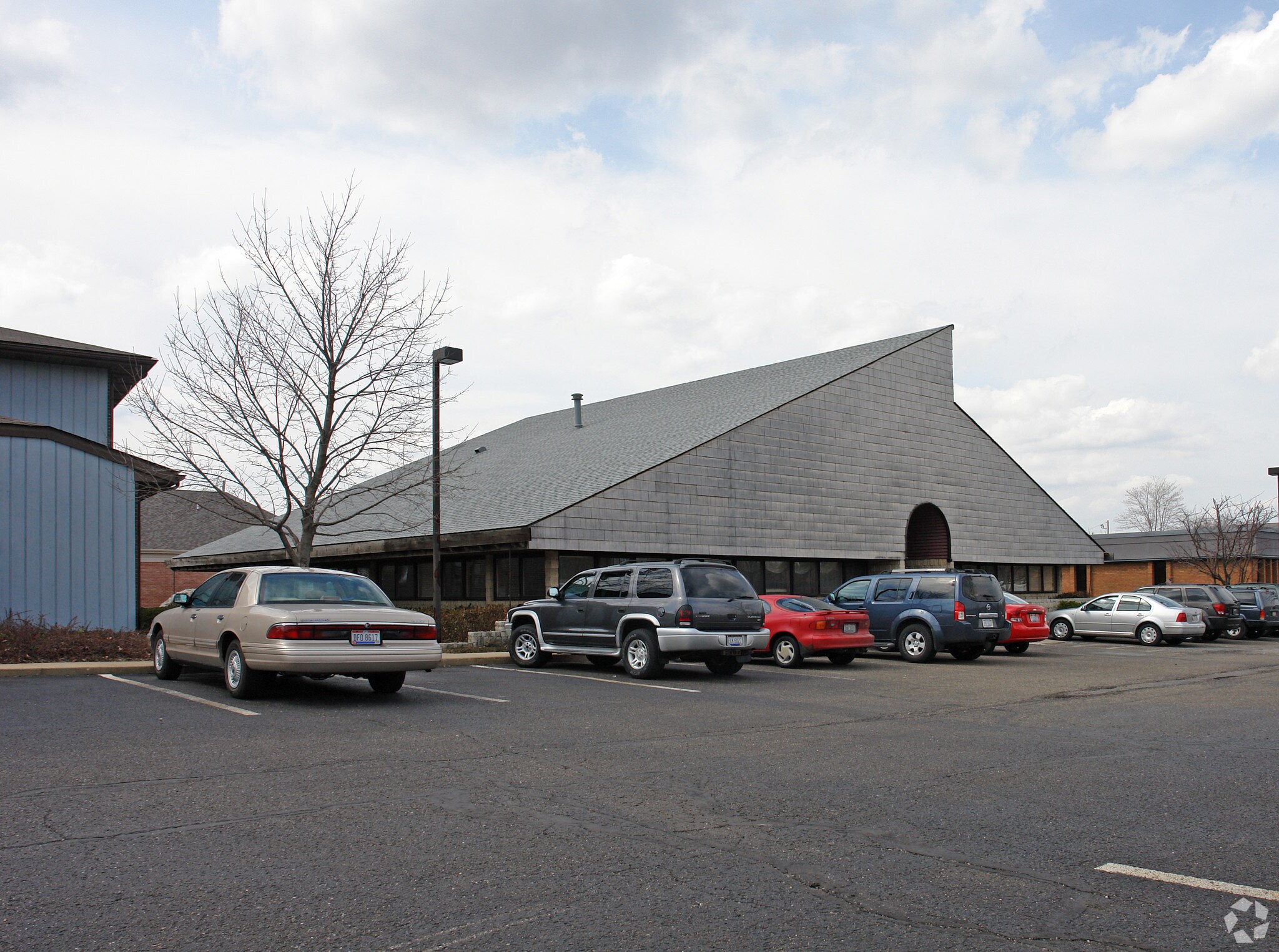 70 N Miller Rd, Akron, OH à louer Photo principale– Image 1 sur 11