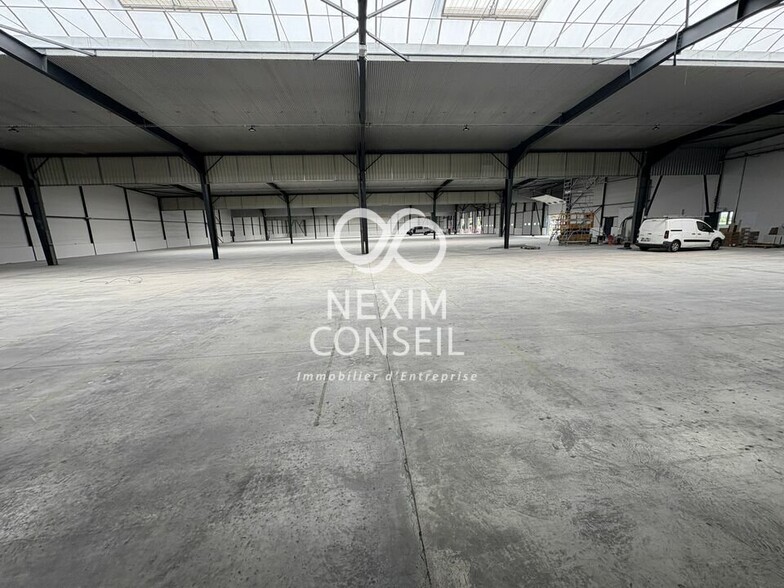 Industriel/Logistique dans Goussainville à louer - Photo de l’immeuble – Image 3 sur 8