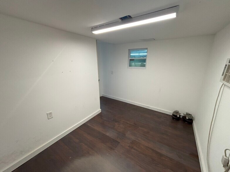 1509 7th St SW, Ruskin, FL à vendre - Photo de l’immeuble – Image 3 sur 11