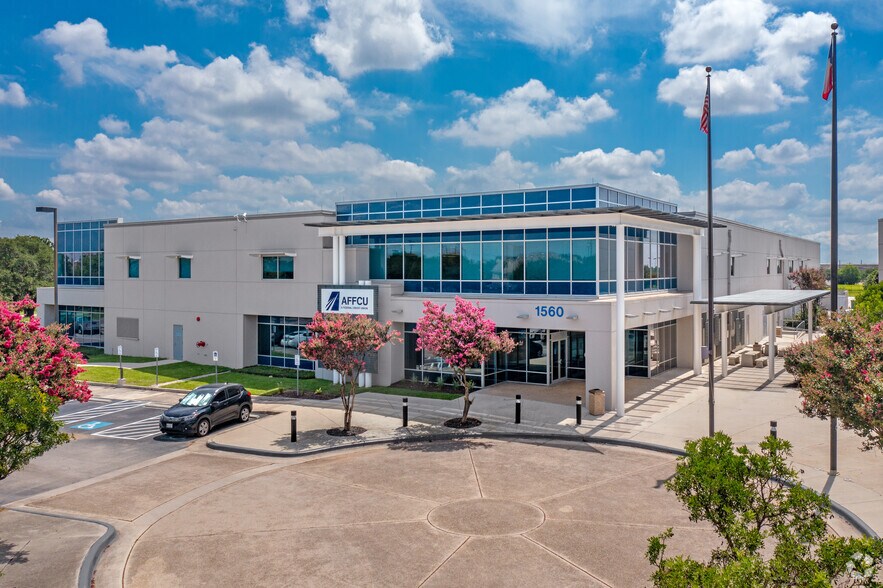 1560 Cable Ranch Rd, San Antonio, TX à vendre - Photo de l’immeuble – Image 3 sur 13