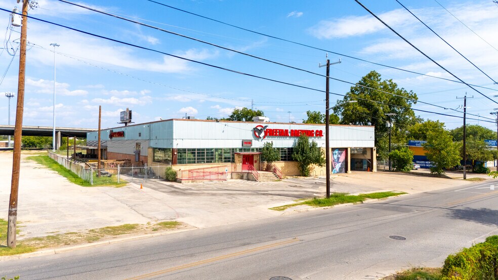 2000 S Presa St, San Antonio, TX à vendre - Photo de l’immeuble – Image 2 sur 13