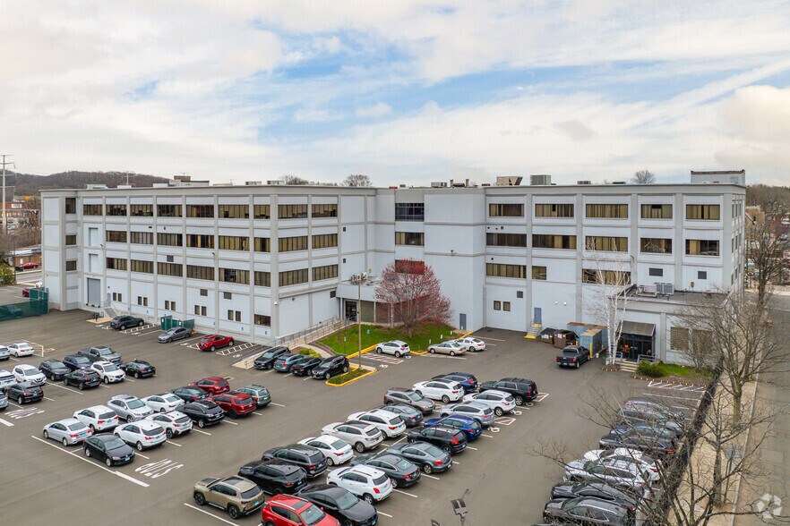 370 James St, New Haven, CT à louer - Photo principale – Image 1 sur 9
