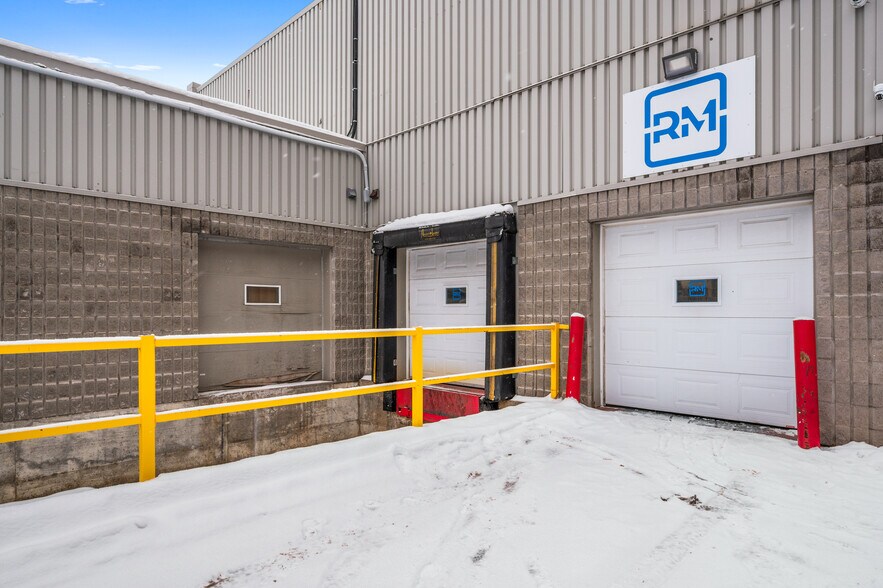 1415 St Frank-Carrel, Québec, QC à louer - Photo de l’immeuble – Image 3 sur 5