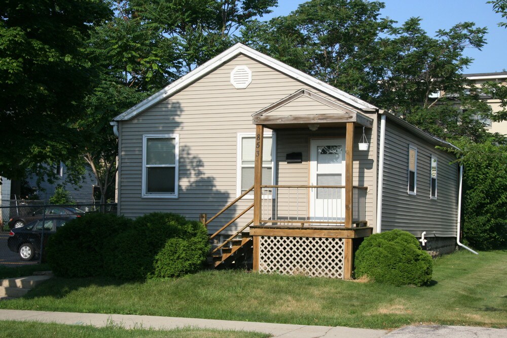 853 N 21st St, Milwaukee, WI à vendre Photo principale– Image 1 sur 3