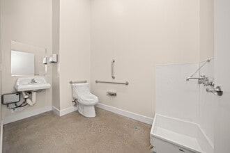 3462 Greenfield rd, Berkley, MI à louer Photo intérieure– Image 1 sur 28