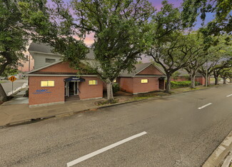 Plus de détails pour 403 W Sterling St, Baytown, TX - Local commercial à vendre