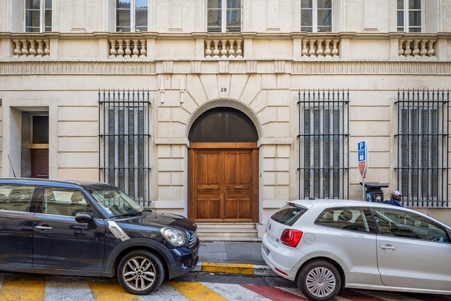 Plus de détails pour 28 Rue Edouard Delanglade, Marseille - Bureau à louer
