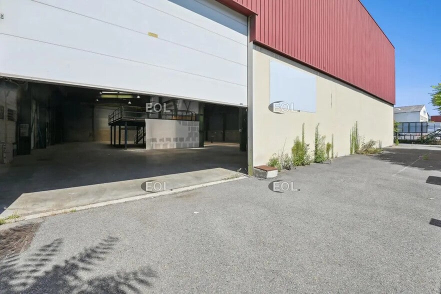 35-37 Avenue Gaston Monmousseau, Stains à louer - Photo de l’immeuble – Image 1 sur 11
