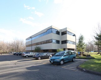 Plus de détails pour 1 Northwestern Dr, Bloomfield, CT - Bureau à louer