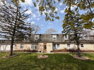 Plus de détails pour 7932 Whitcomb St, Merrillville, IN - Logement à vendre