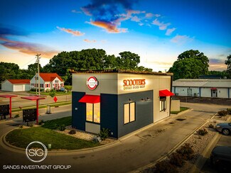 Plus de détails pour 527 W Johnson St, Fond Du Lac, WI - Local commercial à vendre