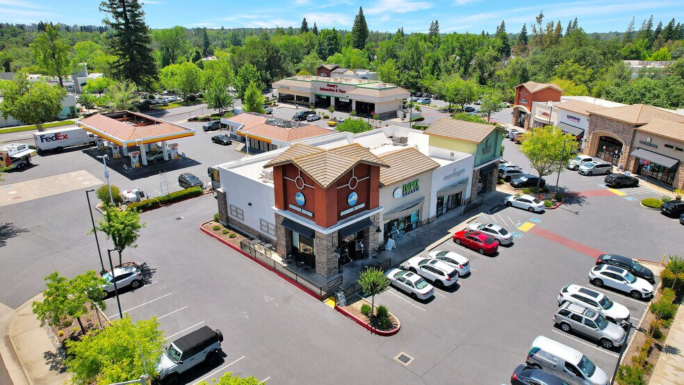 187 Blue Ravine Rd, Folsom, CA à louer - Photo de l’immeuble – Image 3 sur 11