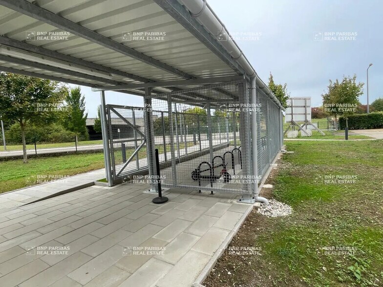 Bureau dans Metz à louer - Photo de l’immeuble – Image 2 sur 9